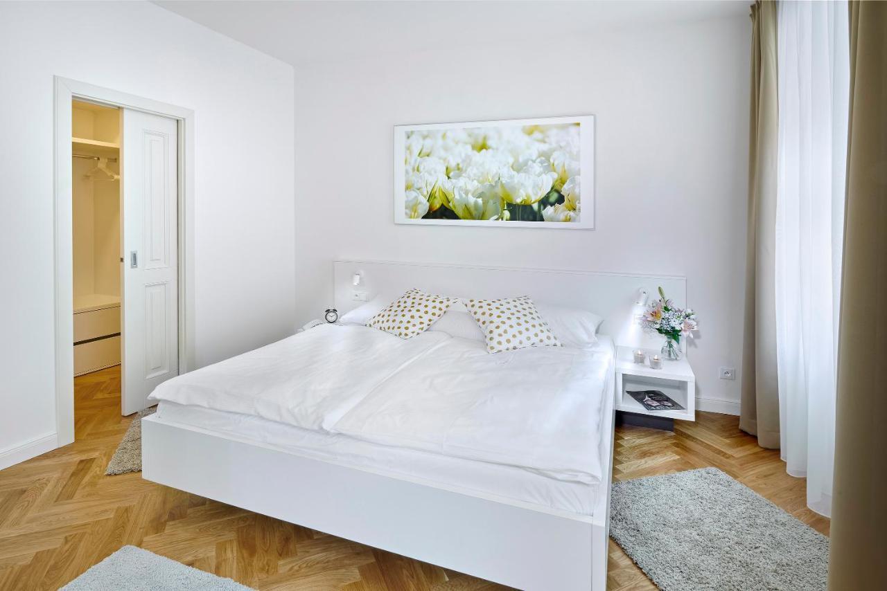 Downtown Suites Mala Strana Praga Exterior foto
